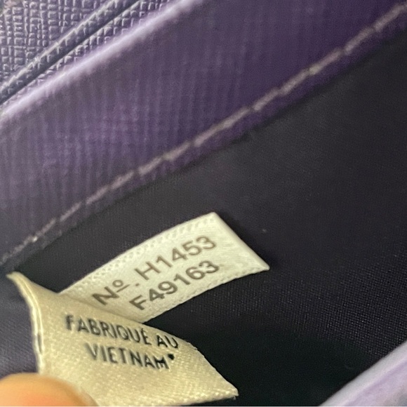 Coach long Wallet GUC - Picture 7 of 12